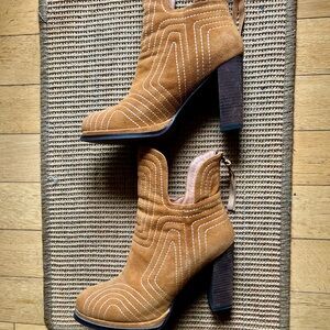 Jeffrey Campbell Light Brown Leather Boots worm 1-2x sz 9.5